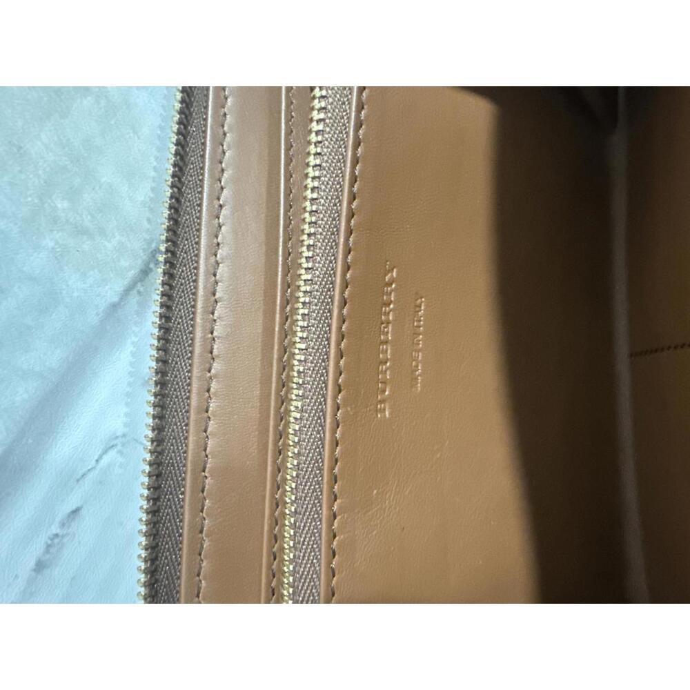 Burberry Elmore Leather and Canvas Horseferry Check Zip Wallet - Picture 3 of 11